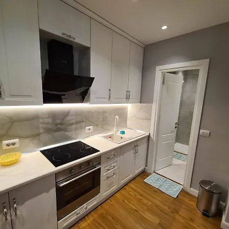Comfort Center Apartment *